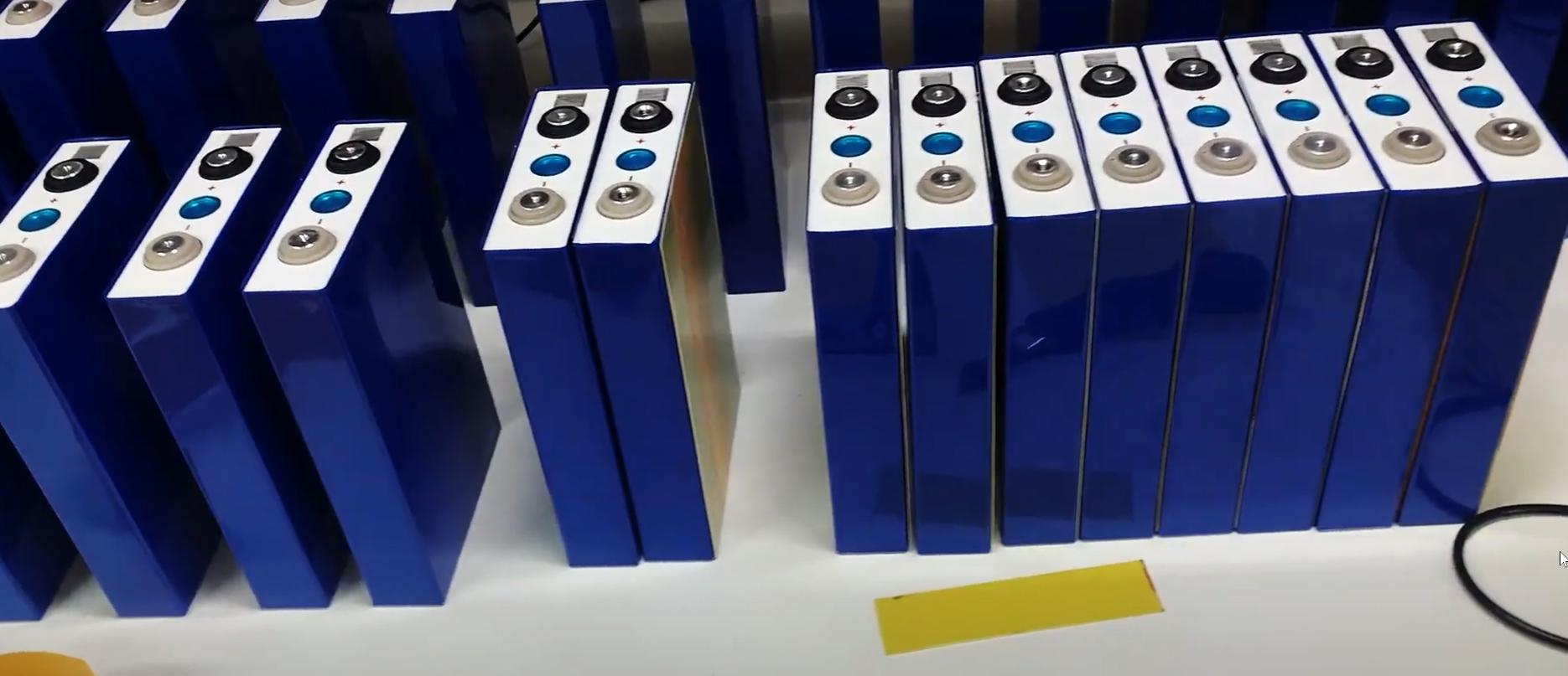 Системы резервного питания: комплекс аккумуляторная батарея и инвертор