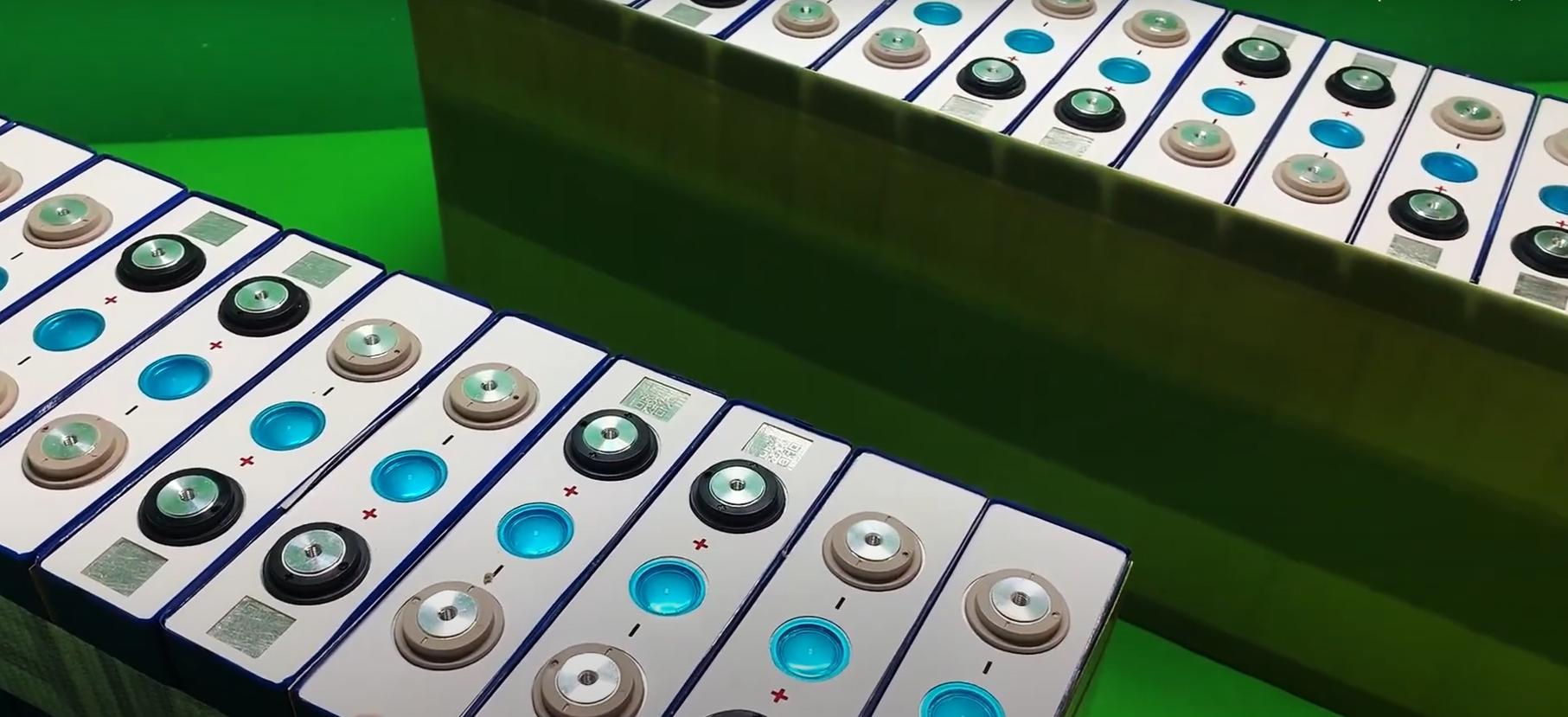 Системы резервного питания: комплекс аккумуляторная батарея и инвертор