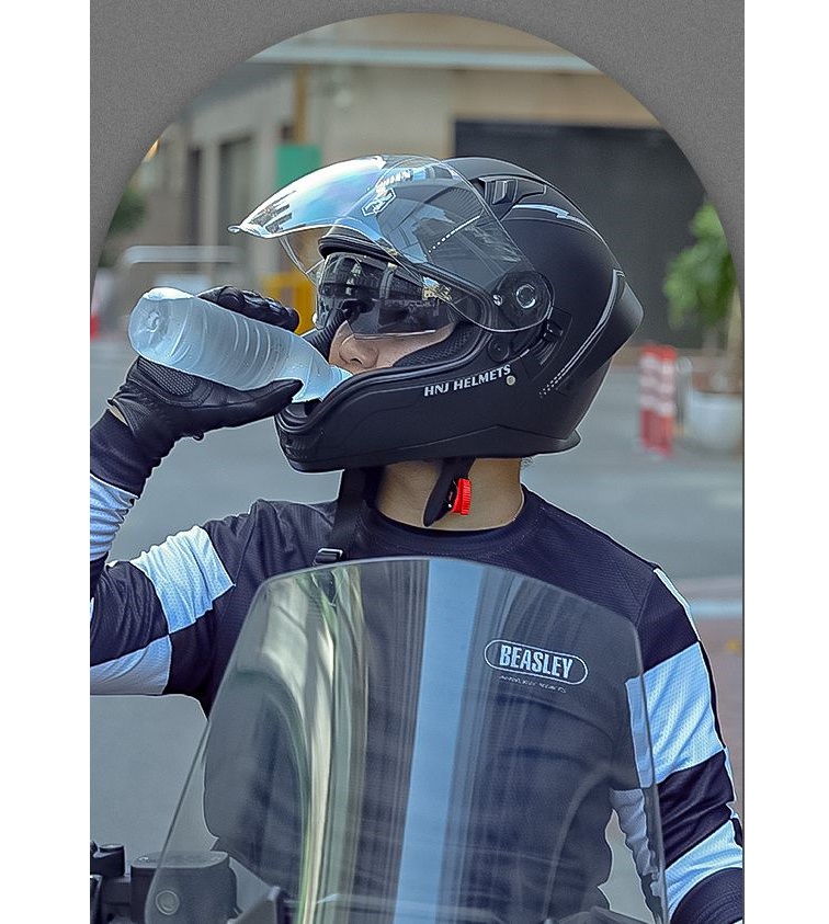 Шлем NHJ Matt Black длинный визор